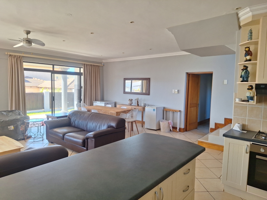 4 Bedroom Property for Sale in Santareme Eastern Cape